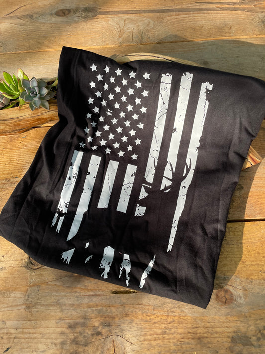 Distressed Flag w/ Buck Men's Tee