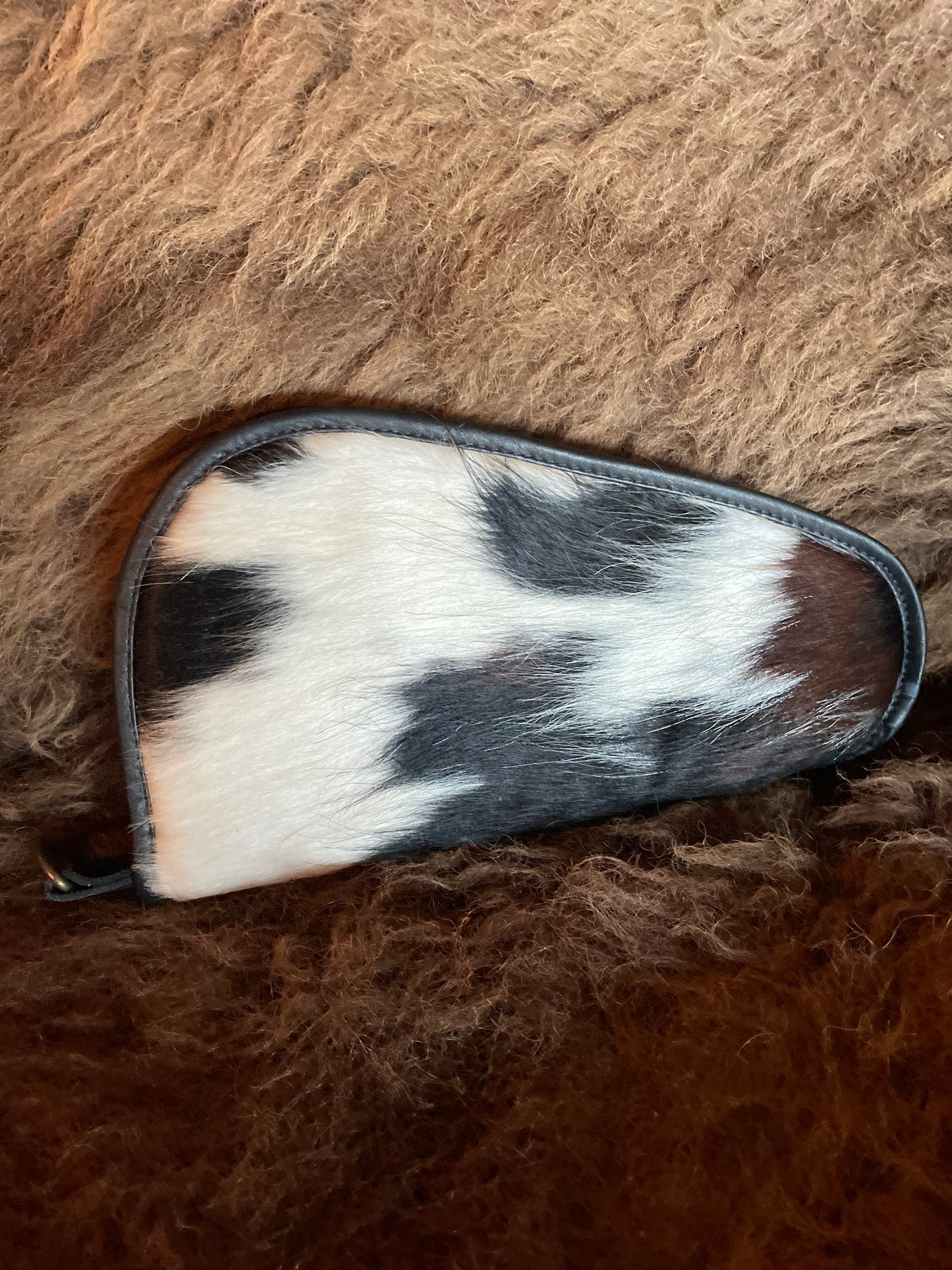 Medium Cowhide Pistol Case